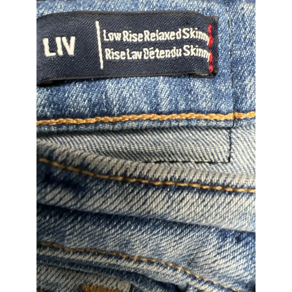 True Religion Low Rise Distressed Light Blue Relaxed Skinny Jeans Size 28 - Picture 8 of 10